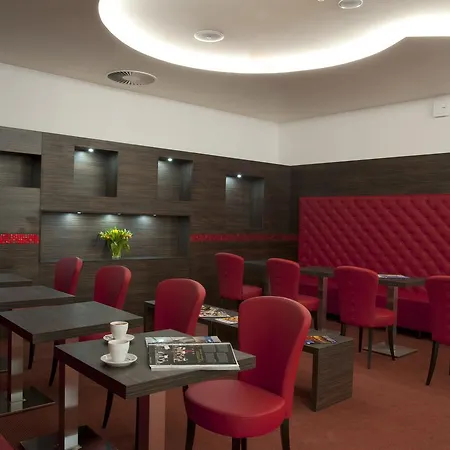 Grandhotel Nabokov 4* 마리안스케 라즈네